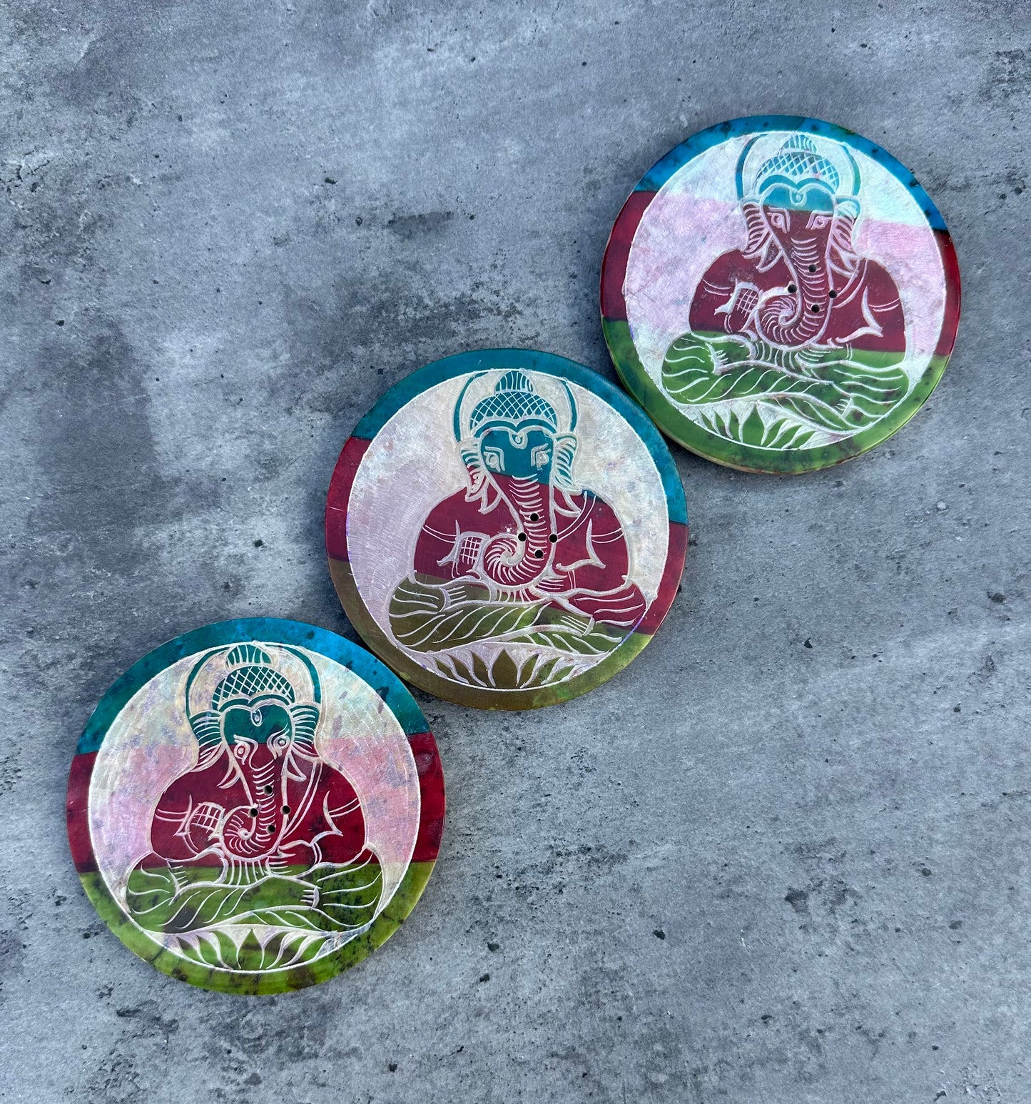 ROUND SOAPSTONE ELEPHANT INCENSE HOLDER