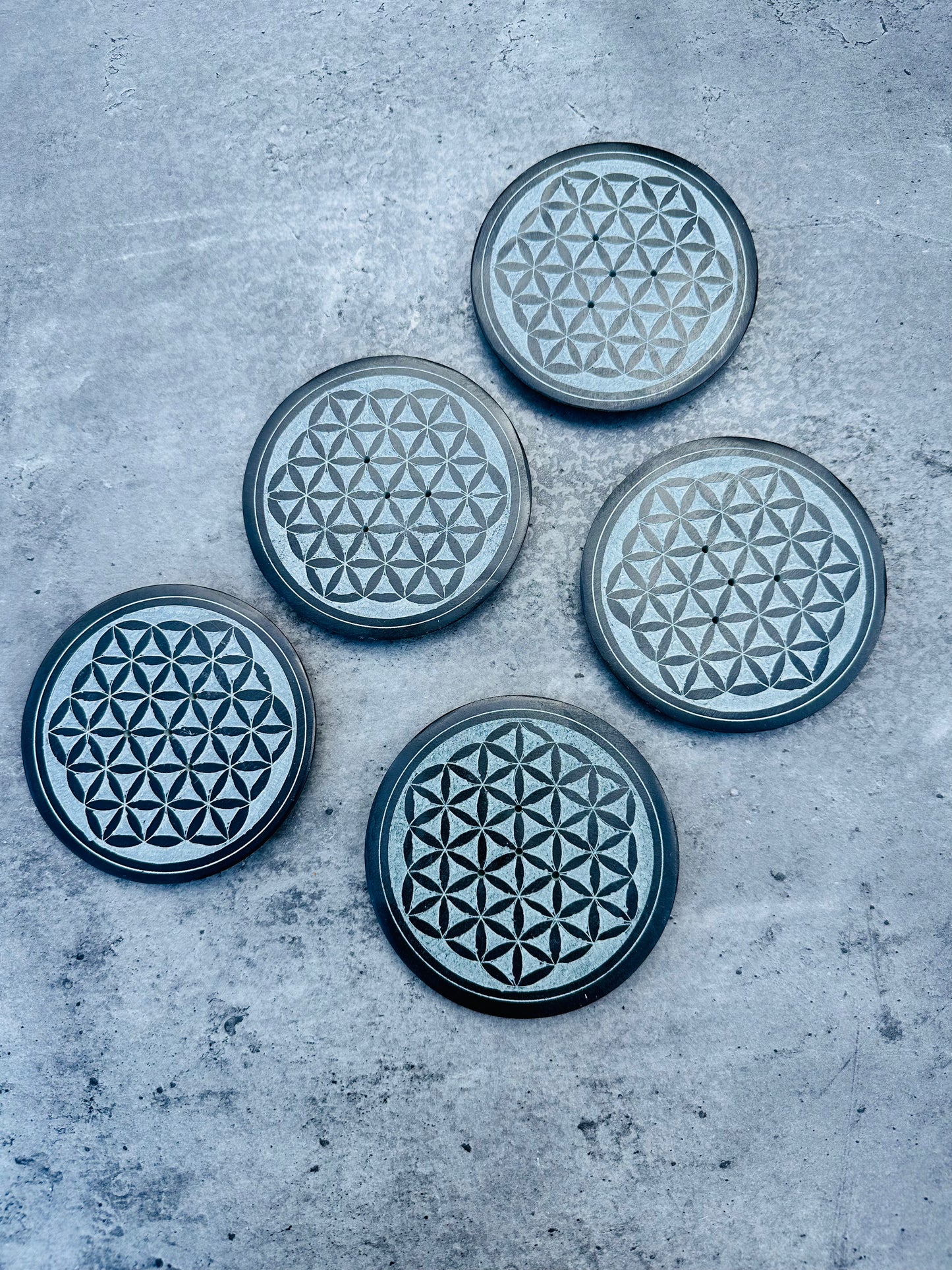 ROUND SOAPSTONE CARVED PATTERN INCENSE HOLDER