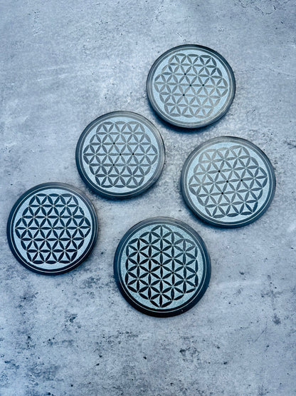 ROUND SOAPSTONE CARVED PATTERN INCENSE HOLDER