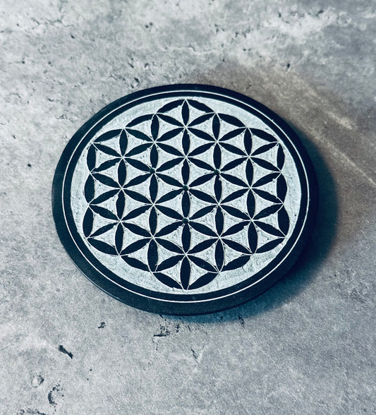 ROUND SOAPSTONE CARVED PATTERN INCENSE HOLDER