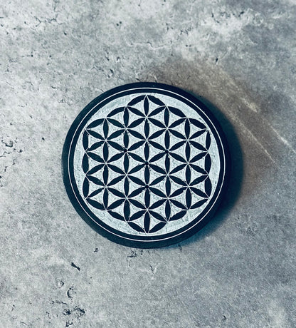 ROUND SOAPSTONE CARVED PATTERN INCENSE HOLDER